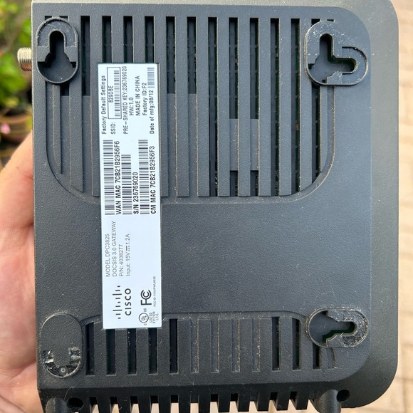 Cisco DPC3825 DOCSIS 3.0 Gateway Modem Router - Cox Communications - Picture 2 of 8